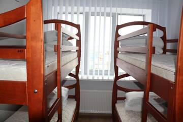 Фото номера Кровать в общем номере с 4 кроватями Хостелы Hostel "Ingulets" г. Volʼnaya Karpovka 11
