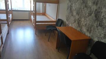 Фото номера Кровать в общем номере с 4 кроватями Хостелы Hostel "Ingulets" г. Volʼnaya Karpovka 4