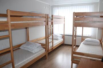 Фото номера Кровать в общем 6-местном номере Хостелы Hostel "Ingulets" г. Volʼnaya Karpovka 2