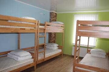 Фото номера Кровать в общем 6-местном номере Хостелы Hostel "Ingulets" г. Volʼnaya Karpovka 5